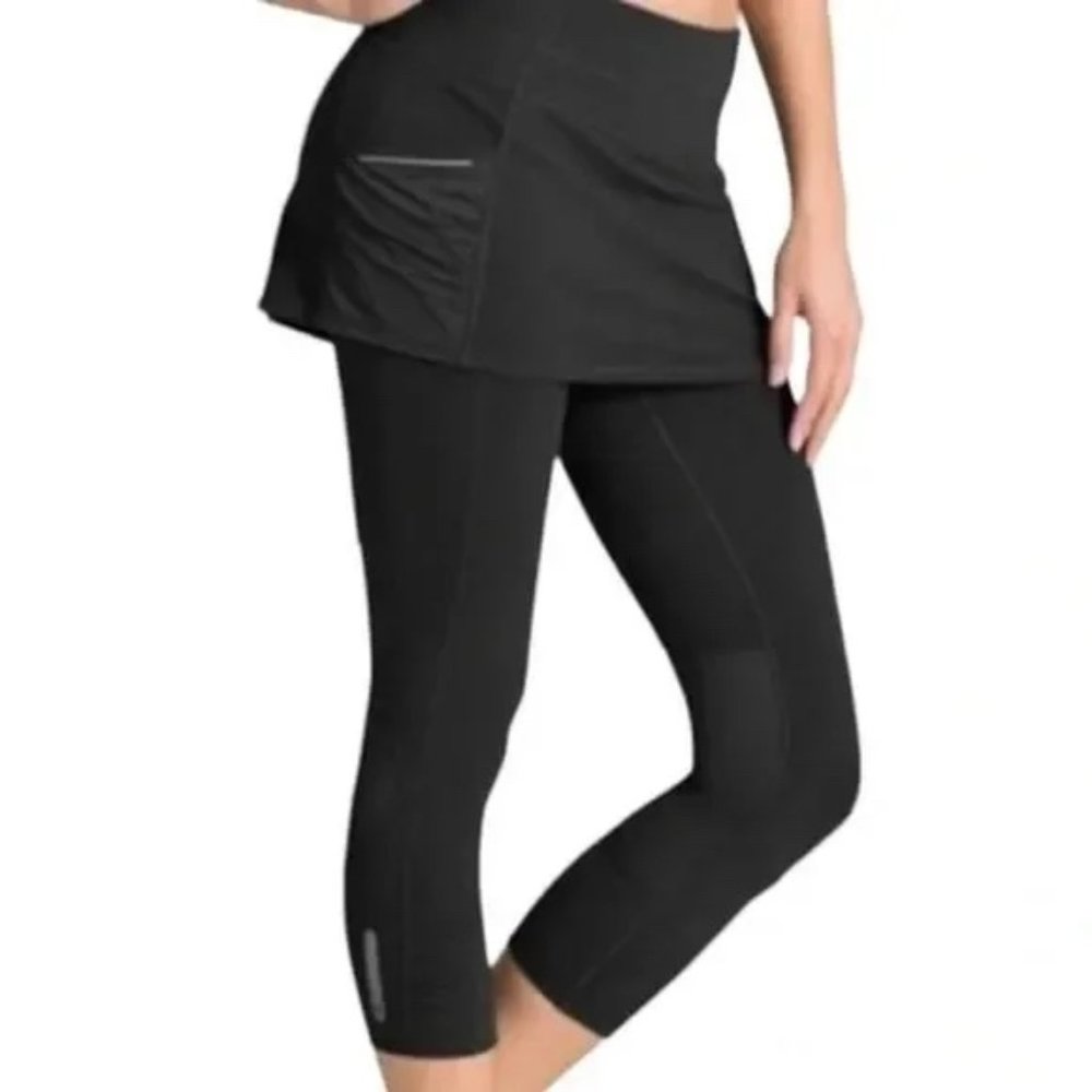 Athleta 2-in-1 Skirted Crop Leggings in Black - Size Small